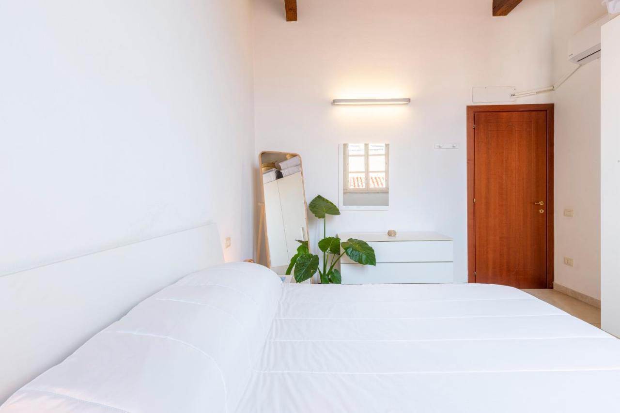 Castello Attic Sunset Terrace Daire Cagliari Dış mekan fotoğraf